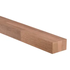 Meranti 71x120 mm L= 5900 mm gelamineerd